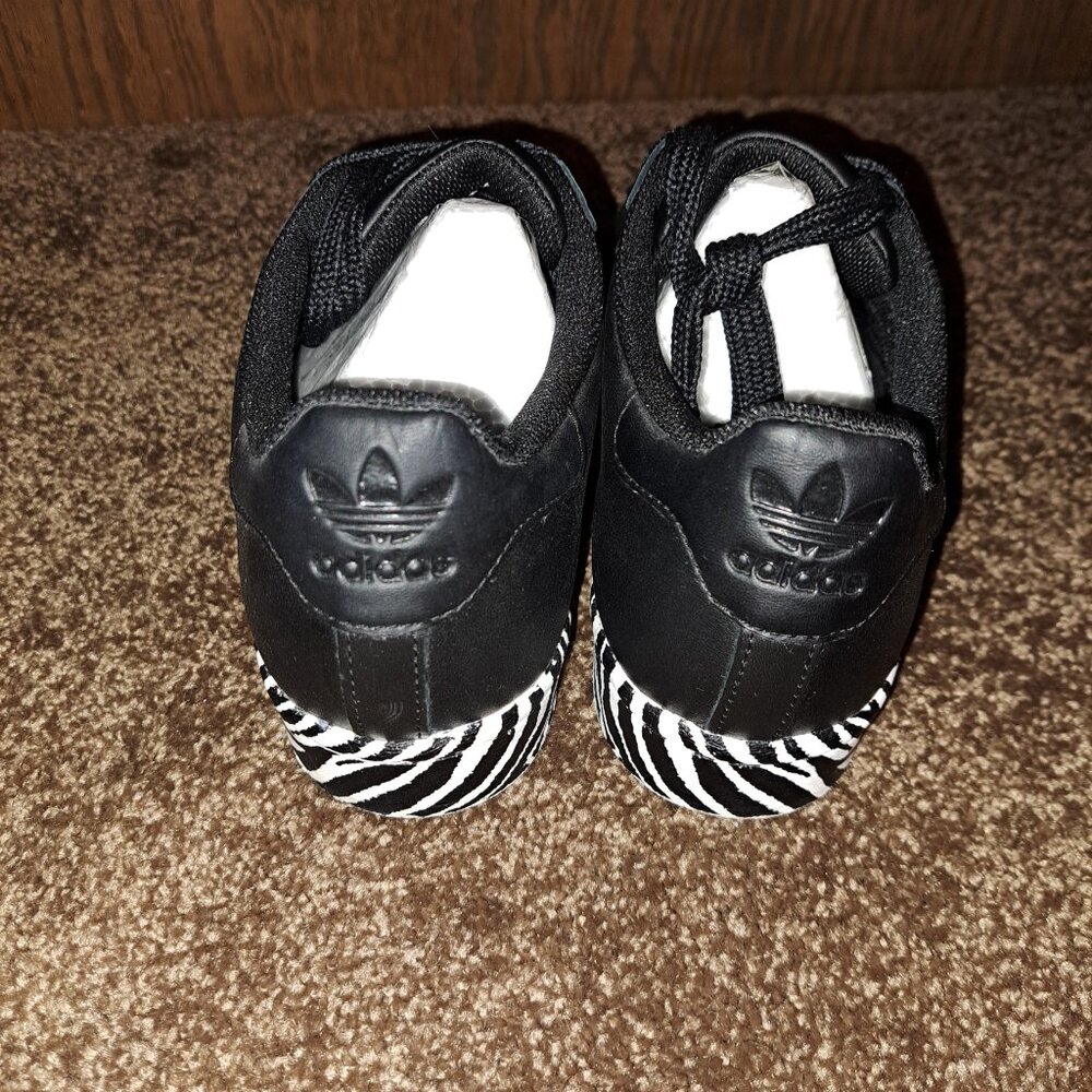 Adidas Superstar Black and White Zebra Print Sneakers,Like New - Picture 10 of 12